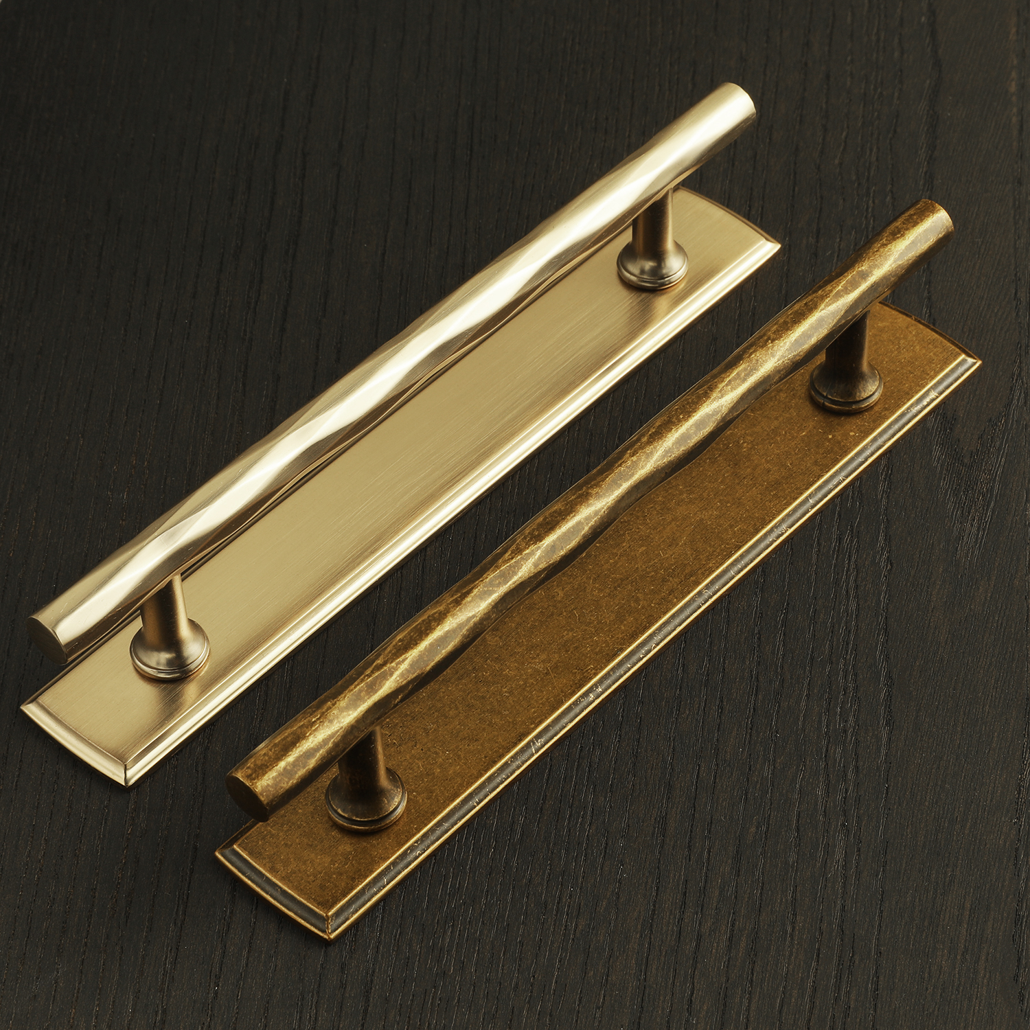 Goo-Ki  Antique Brass Rhombus  - Furniture Hardware With Backplate avis et prix
